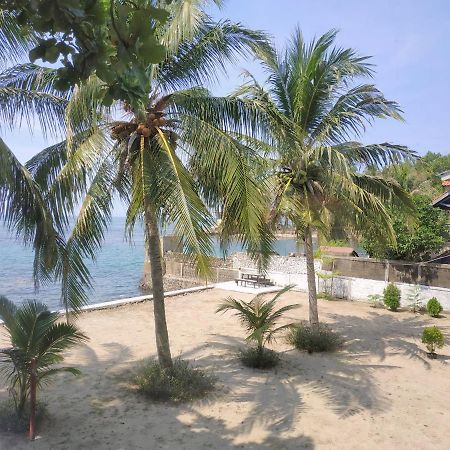 Oyo 3050 Hotasi Seaview Syariah Hotel Anyer Exterior photo